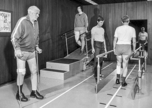 Prothèses orthopédiques, vers 1978