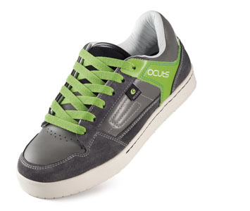 Chaussure basse de sécurité «Profi 40.100» pour les jeunes, 2013